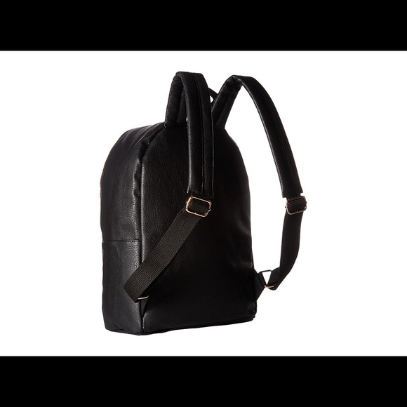 SOLD Rampage backpack - Picture 3 of 4